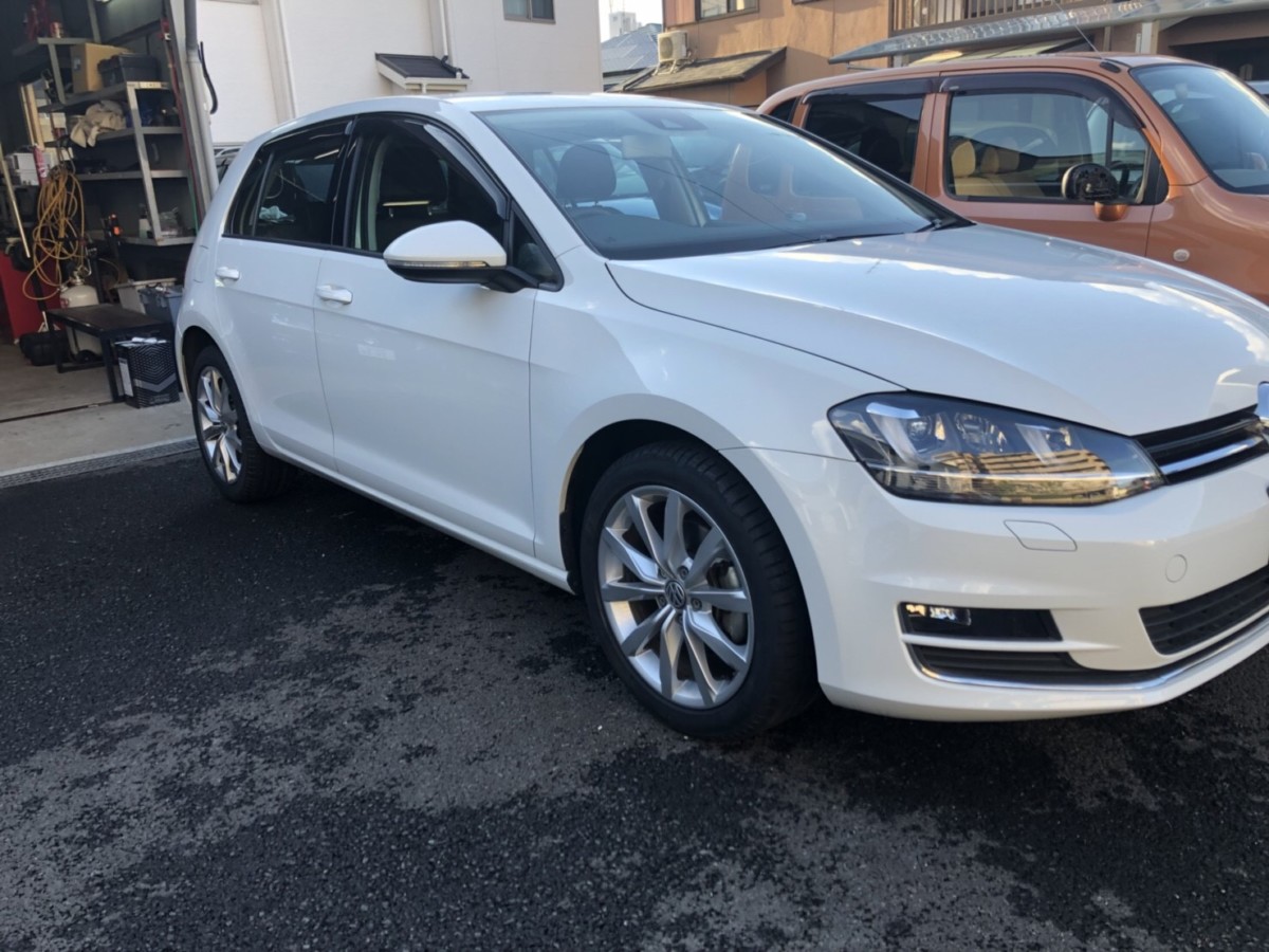 ゴルフ7 ドリンクホルダー 修理