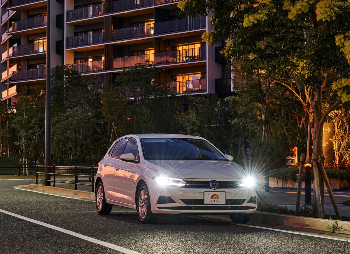 透明感が蘇る！VW専門店ケリーのヘッドライト研磨のご紹介！